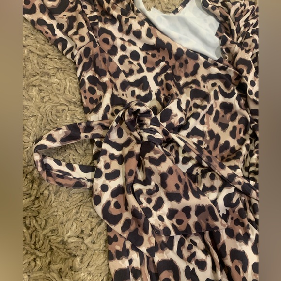 Venus, size 1x, cheetah print dress - Picture 4 of 4